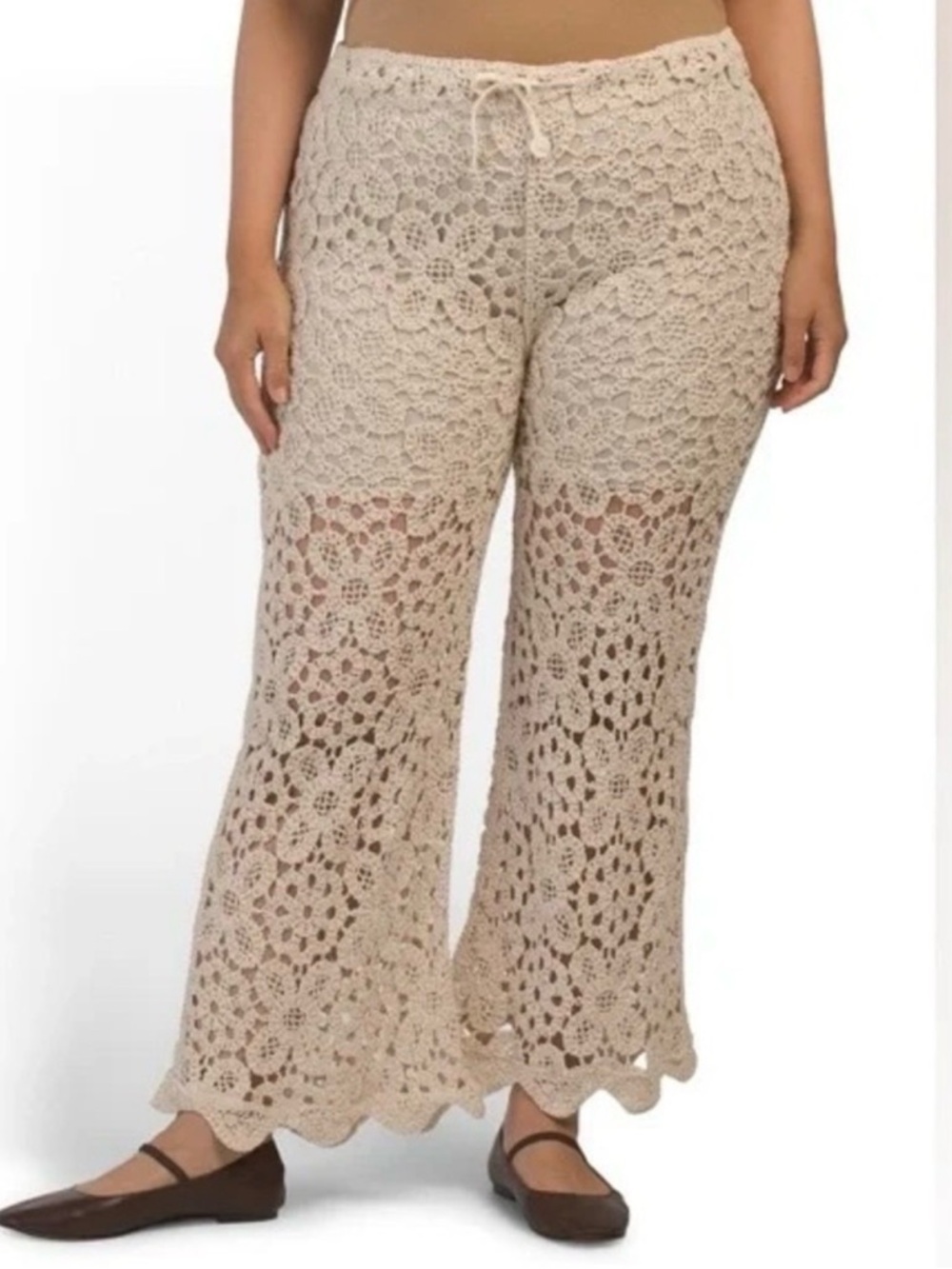 SOLITAIRE | Plus Crochet Pants Beach
